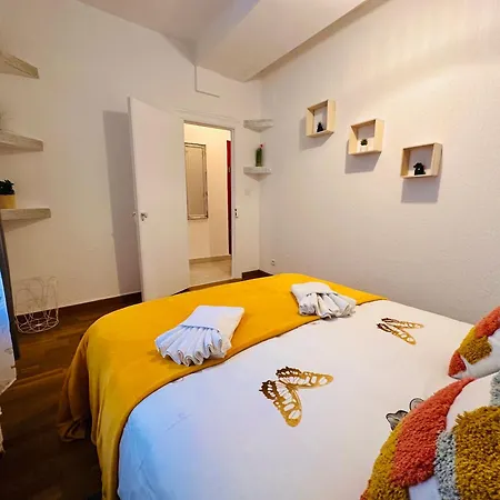 La Citadine Apartment *